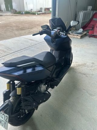 Scooter 125 wottan strom R