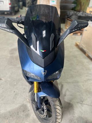 Scooter 125 wottan strom R