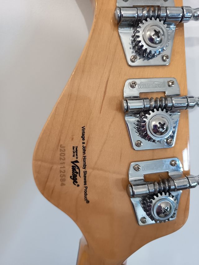 Bajo eléctrico Jazz Bass