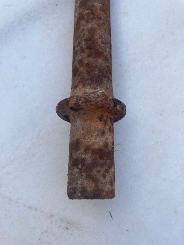 Herramienta de hierro antigua