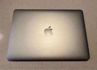MacBook Air IMPOLUTO