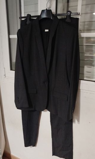 Traje pantalón y chaqueta