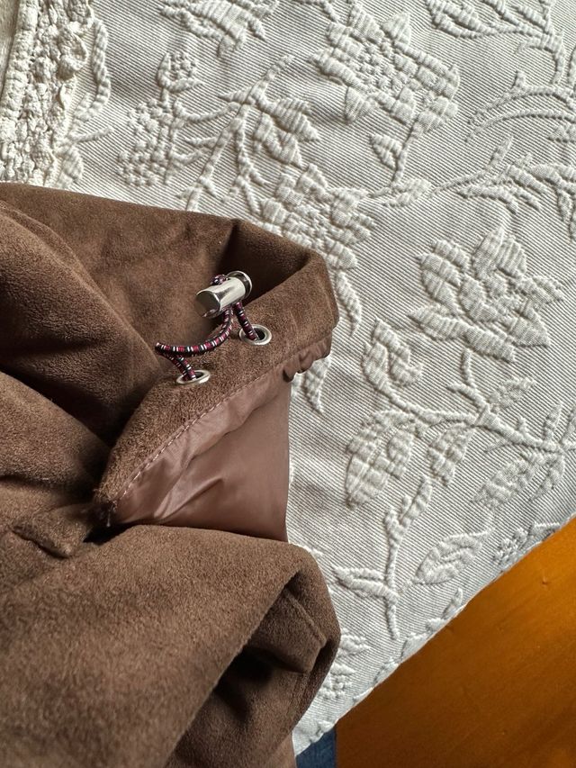 Chaleco ante Adolfo Dominguez