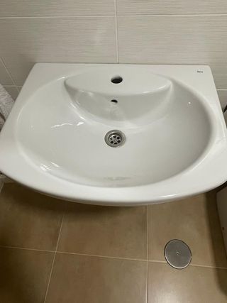 Lavabo suspendido Roca