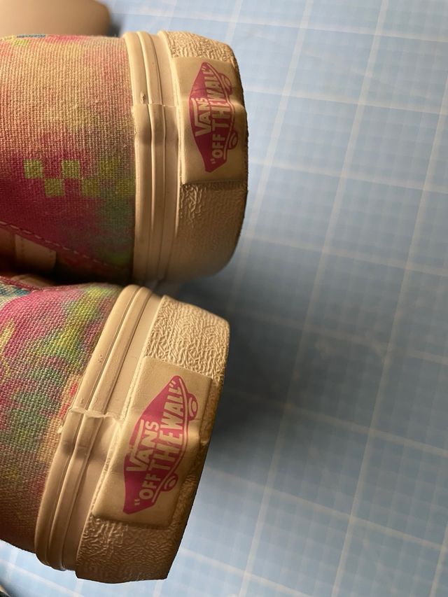 vans cuadros talla 34