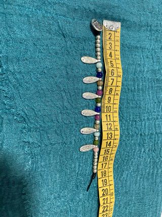 Pulsera estilo uno de 50 muy bonita