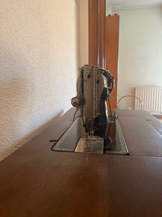 Maquina coser SINGER