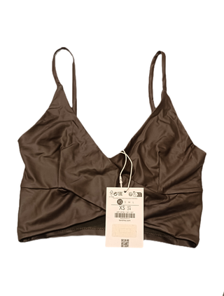 Top cruzado Bershka verde militar
