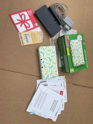 Nintendo 3DS luigi special edition