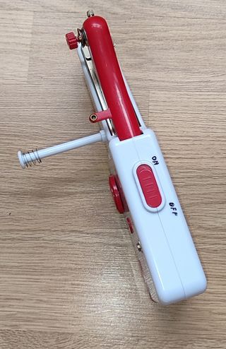 Mini macchina da cucire Singer con pedale