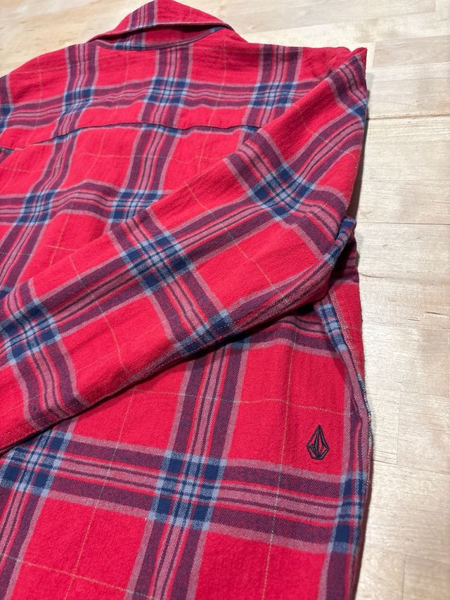 Camisa Volcom de franela talla S como nueva