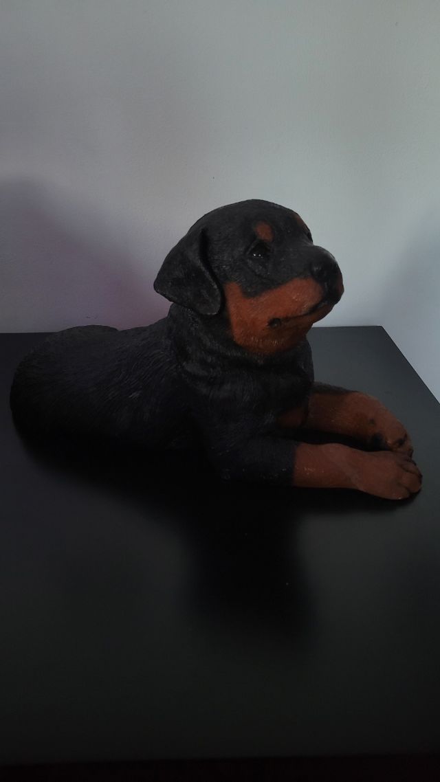 Figura perro Rotweiller resina 40 cm