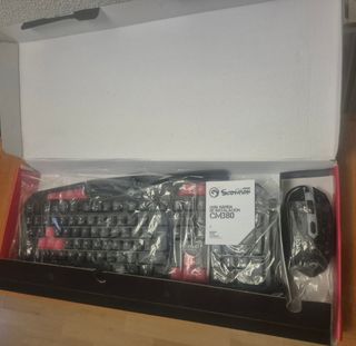 Teclado gaming ratón y almohadilla