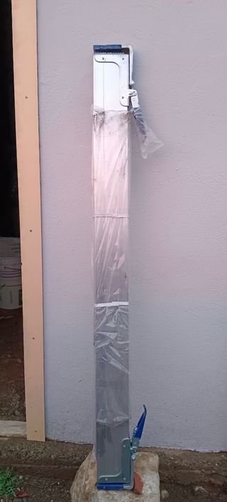 Barra sujeción carga trasera camión