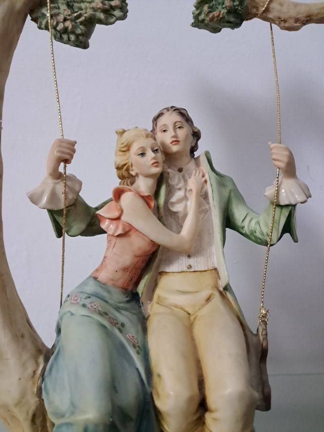 Statuina innamorati Capodimonte 