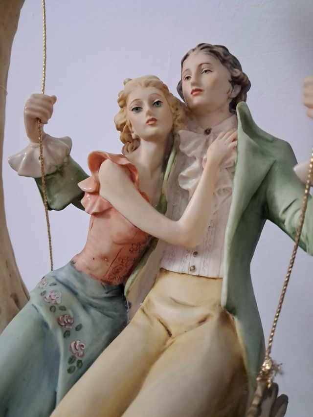Statuina innamorati Capodimonte 
