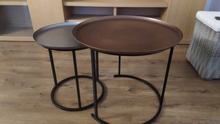 Conjunto de dos mesas bajas auxiliares de salon