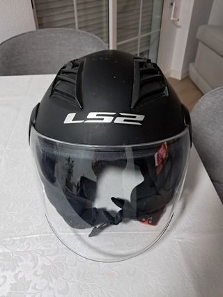 Cascos de moto negro mate LS2