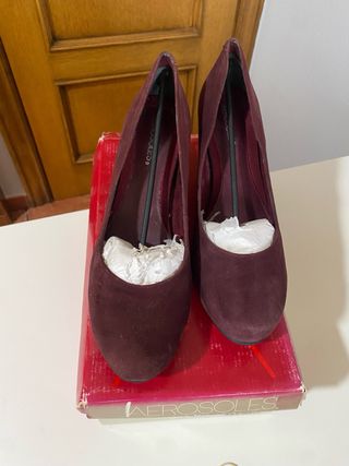 Tacones Aerosoles talla 41 8 granates Ante