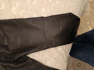 Pantalón de piel