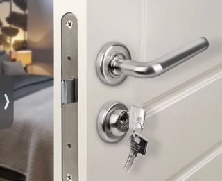 Cerradura puerta de paso