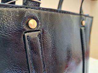 Bolso pequeño negro charol