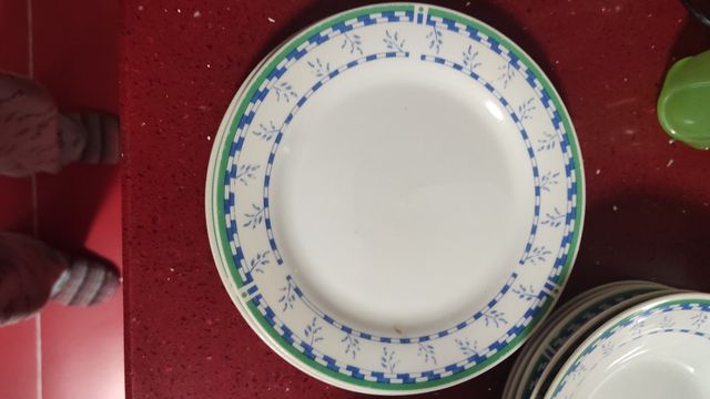 Platos lisos, hondos y de postre