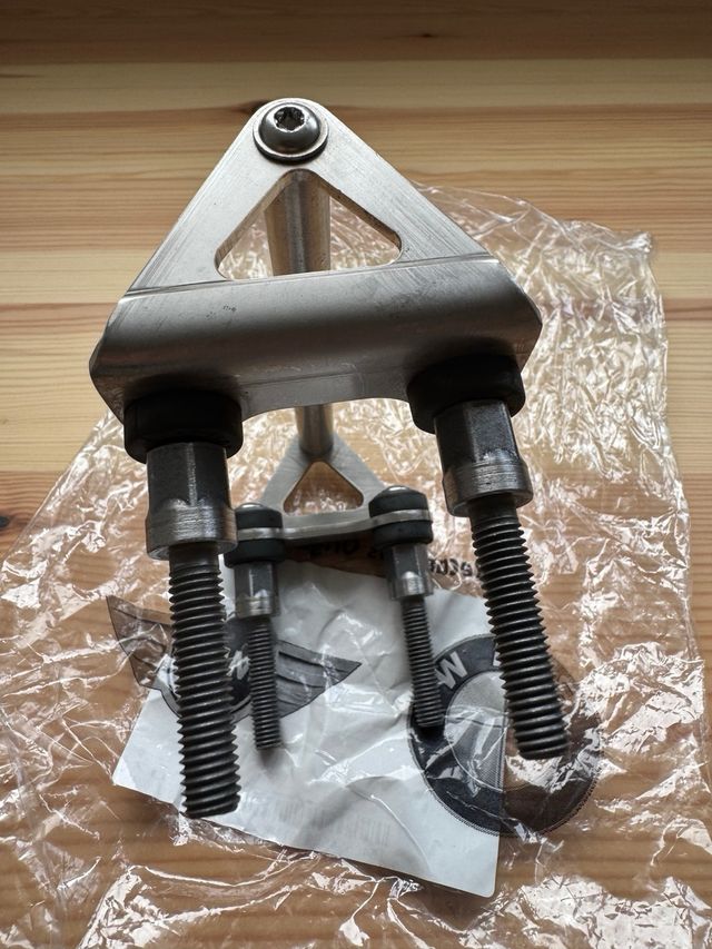 Soporte barra 12 mm navegacion BMW R1250GS