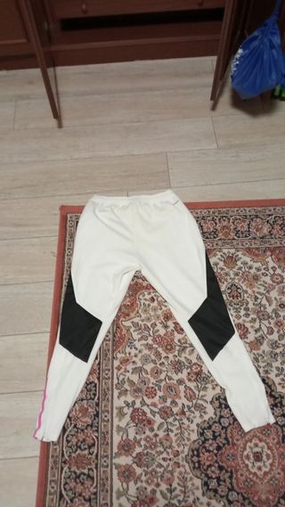 Pantaloni della Juventus di moda