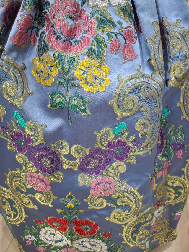 Falda fallera confeccionada