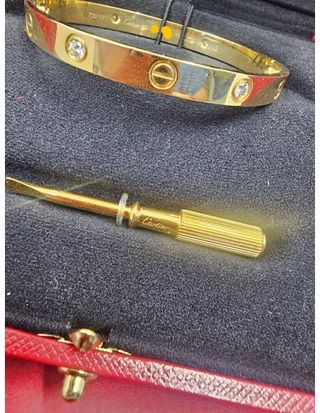 Cartier LOVE Pulsera Oro Amarillo 18K 4 Diamantes Talla 17