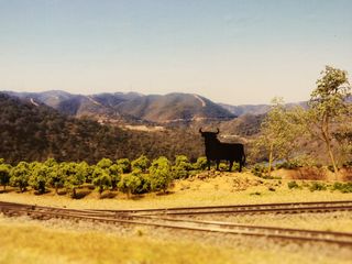 Toro osborne maquetas slot tren