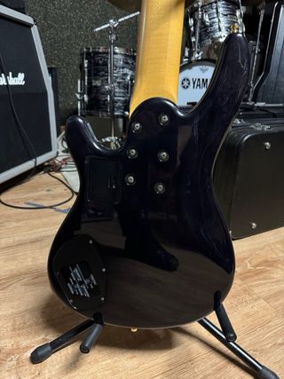 Bajo Yamaha TRB I 5 cuerdas