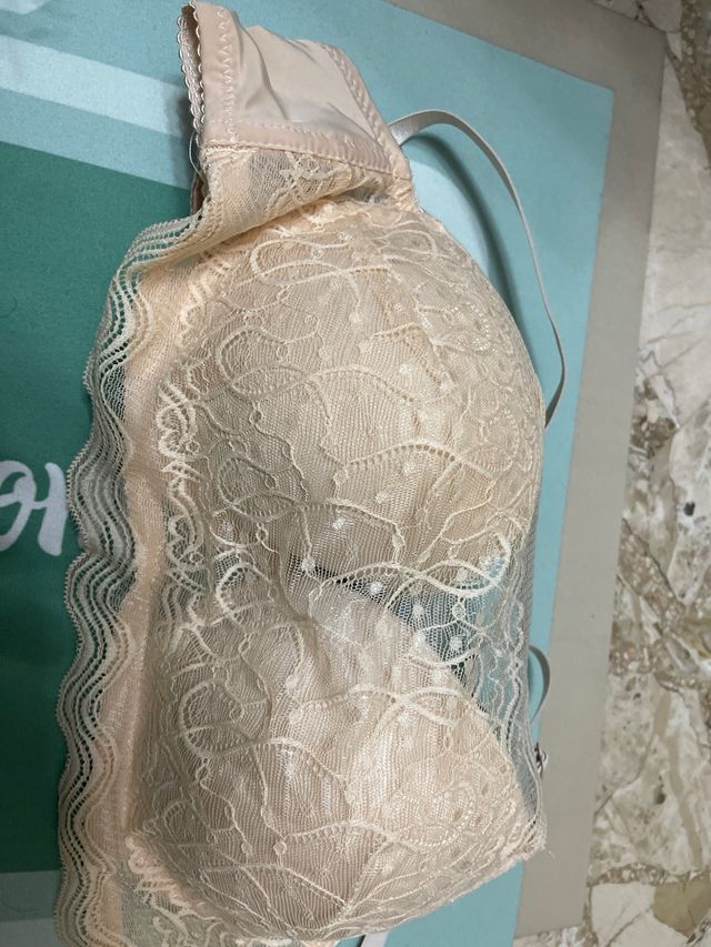 Reggiseno color panna nuovo!