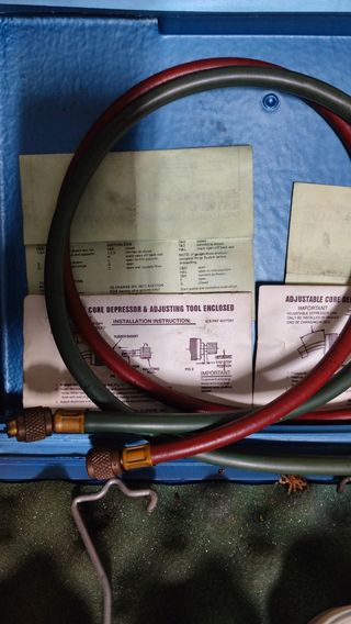 Estuche con puente de manometros