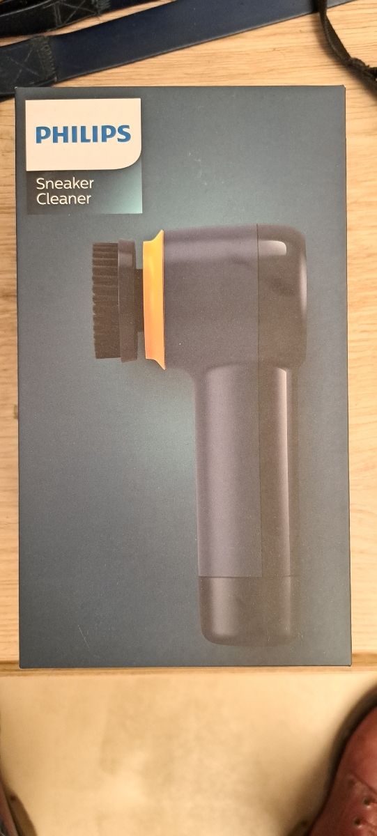 Philips sneaker cleaner