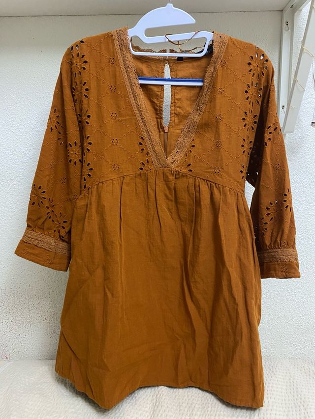 Vestido faldapantalon bordados Zara