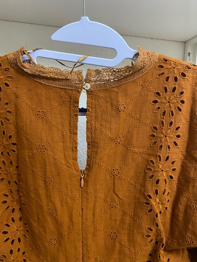 Vestido faldapantalon bordados Zara