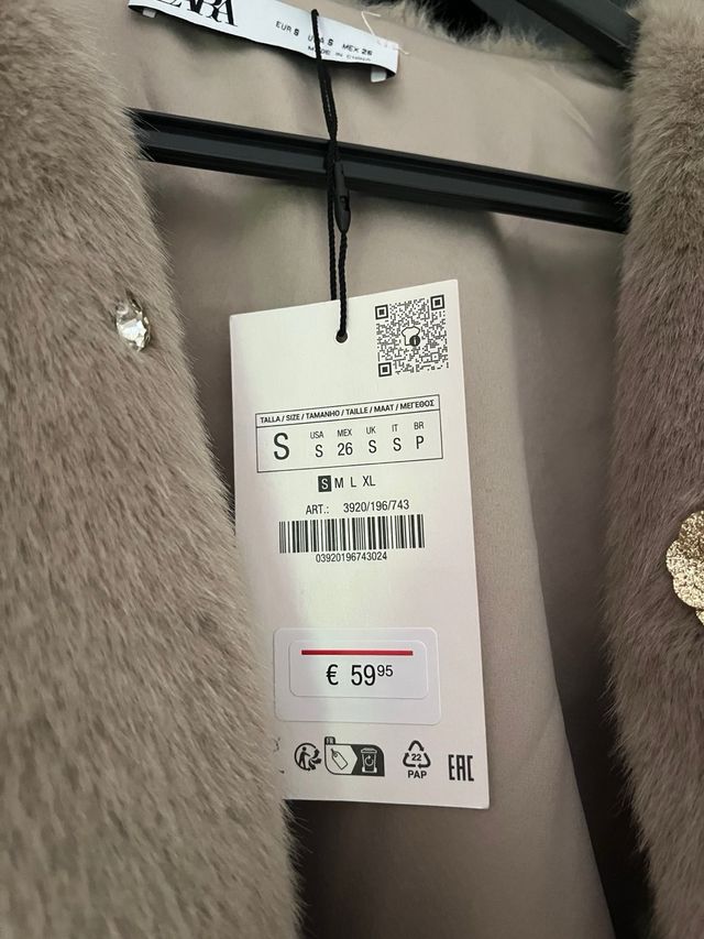 Chaqueta pelo sintetico pedreria