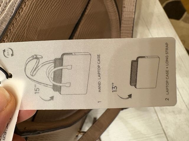 Bolso para portátil con etiqueta Parfois