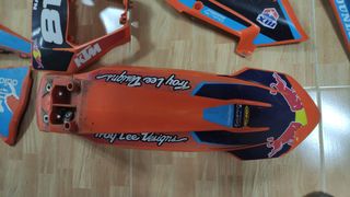 Platicos con pegatinas ktm exc 2018