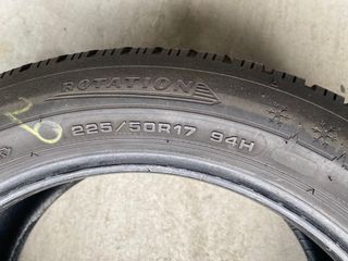 225 50 R17 Dunlop Winter Sport5