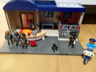 Playmobil maleta policía 