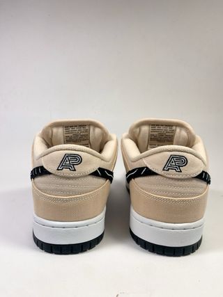 Nike SB Dunk Low Albino e Preto