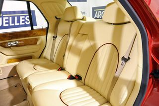 Bentley Arnage Green Label 355cv