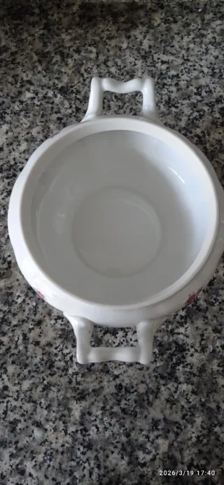 Sopera, tetera, azucarera y bandeja