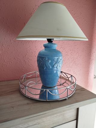 Lampara de mesa,de cerámica