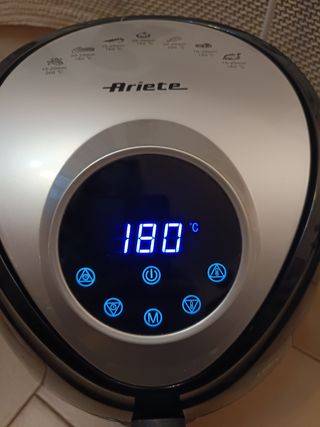 Friggitrice ad aria Ariete