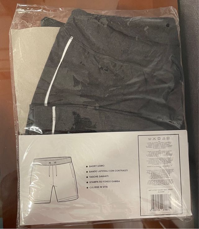 Pantaloncini NUOVI Dueka