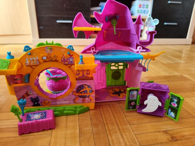 Pin y Pon -Casa encantada de las brujas